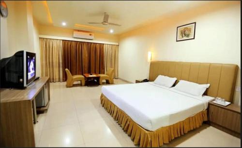 Kukatpally Housing Board Colony Hotel | Hotel Sitara Grand, KPHB
