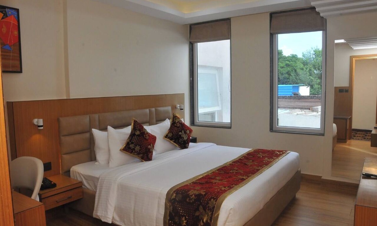 Kalaburagi Hotel | Hotel SR Continental