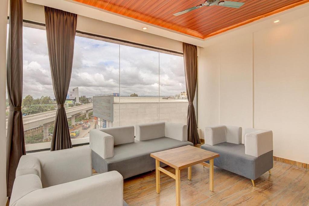 Chikkajala Hotel | Hotel Tree Suites Next Airport Inn
