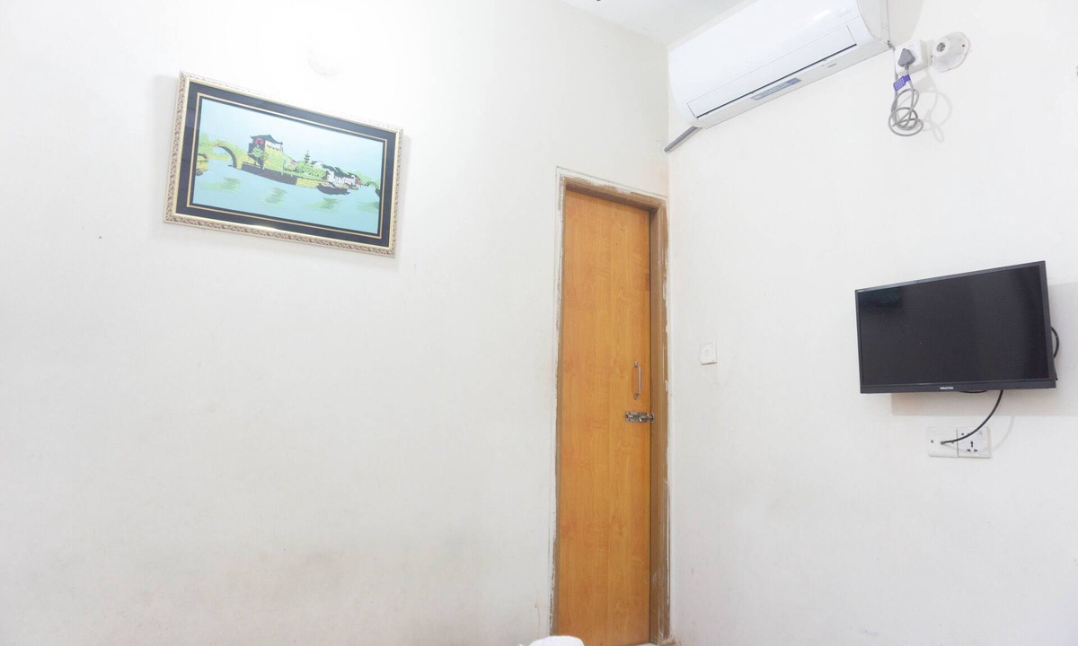 Dhaka Hotel | Hotel White House International Residential - Standard Single - AC