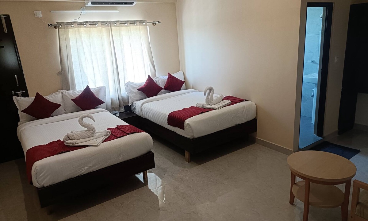 Krishnarajasagar Hotel | hotel white palace