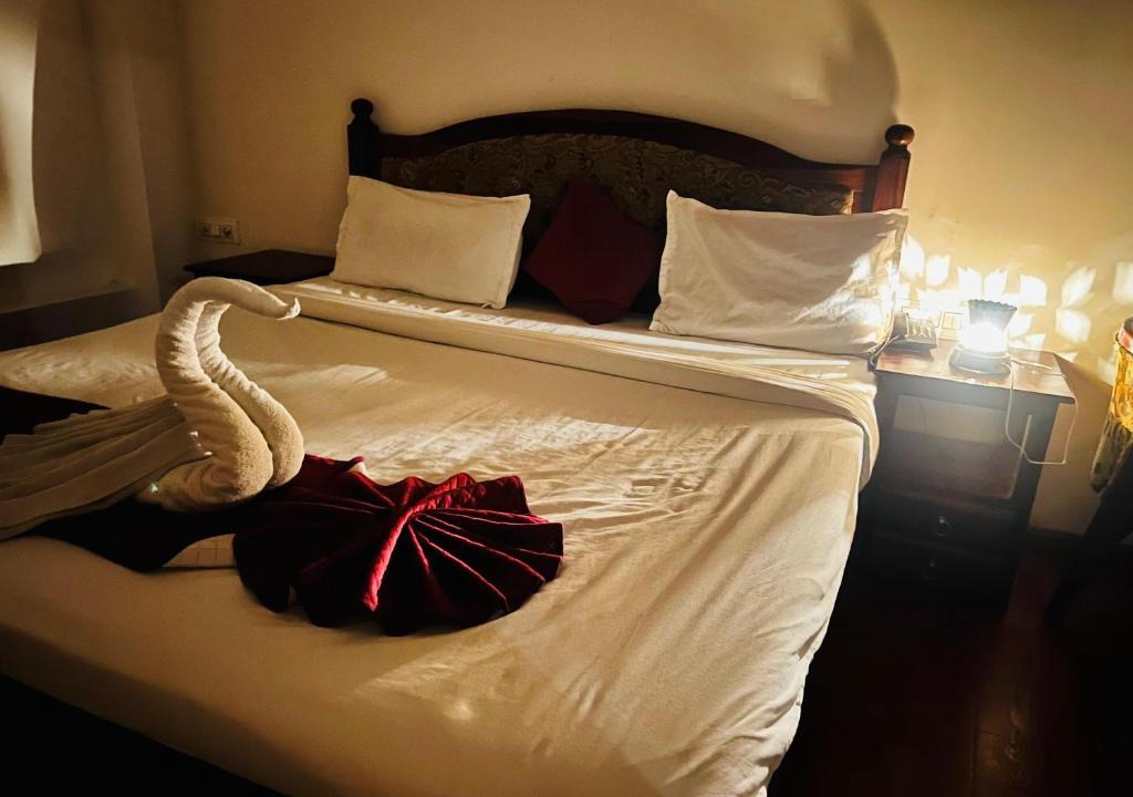 Sindhi Camp Hotel | HotelL Lavanya Heritage