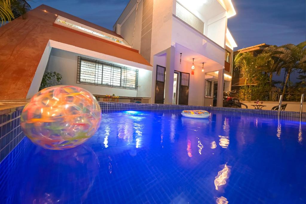 Malavli Villa | II EMPYREAN STAYS II CELESTIAL UNICORN VILLA II 3BHK II AC II PRIVATE POOL Il