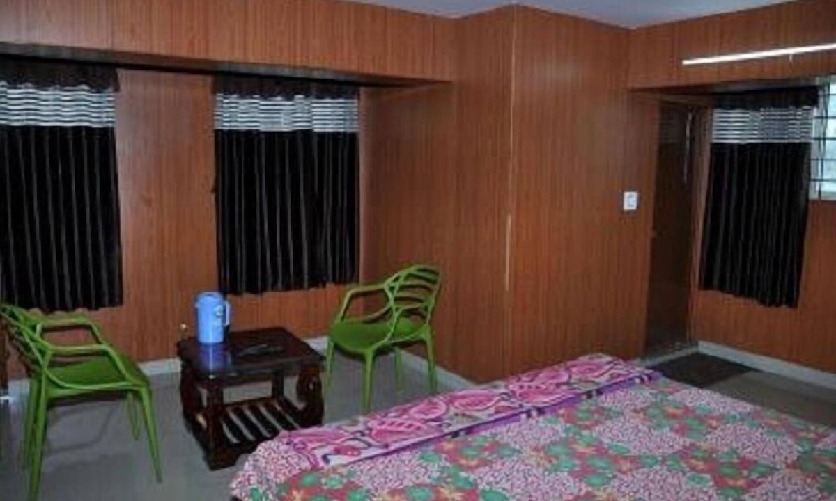 Chitradurga Hotel | Iroomz V.G.SComforts