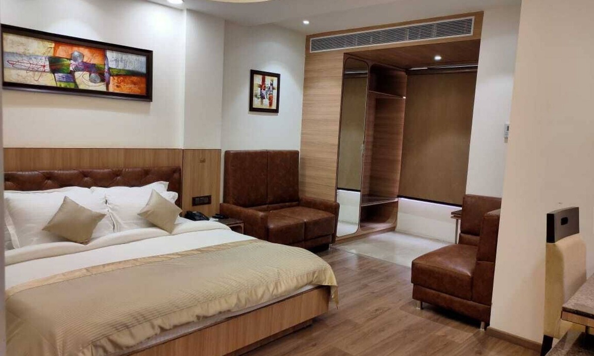Lucknow Hotel | Jb innovations