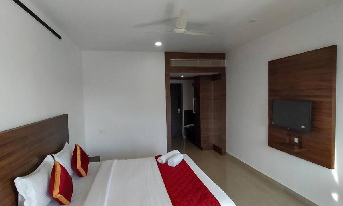 Srirangam Hotel | JB Residency