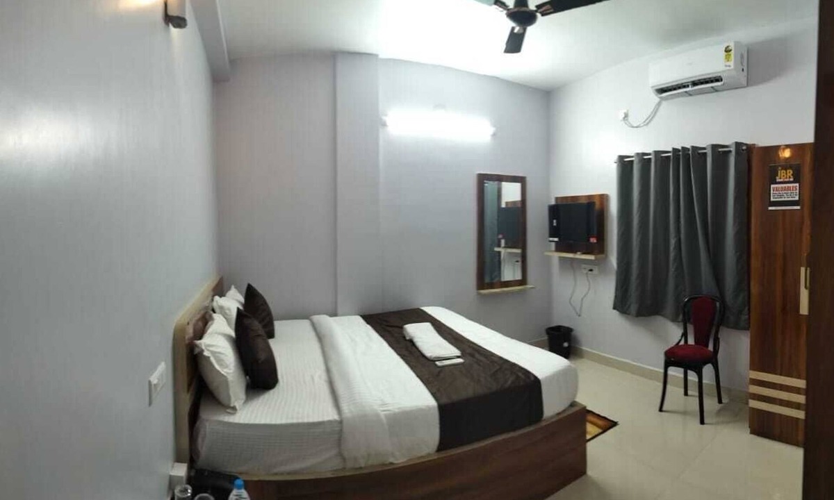 Patia Hotel | JBR STAY INN
