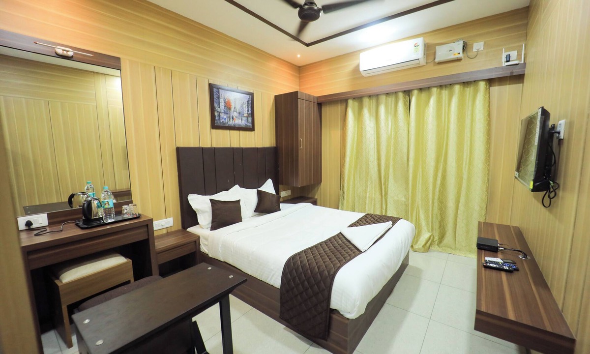 Vellore Hotel | JKINN