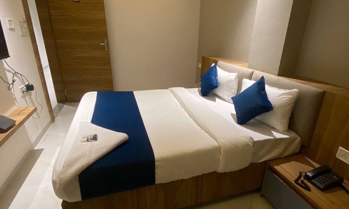Rau Hotel | JMB Hotel Height