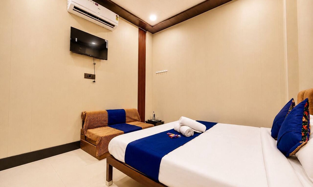 Mathura Hotel | JSR Inn