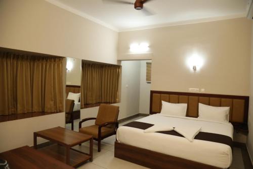 Guruvayur Hotel | Kalathil Kshetra Inn