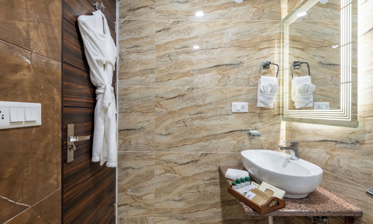 Theog Hotel | Keys Select by Lemon Tree Hotels, Kufri, Shimla