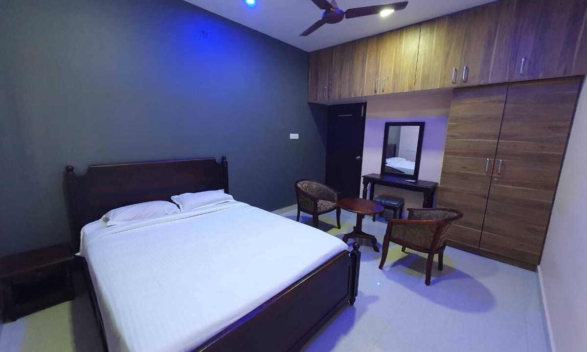 Tiruvannamalai Apartment | Kousthubam Residency provides comfortable rooms for a calm and relaxing stay