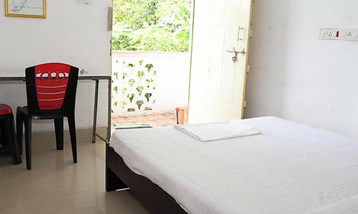 Mandarmani Hotel | Kriya Yoga Wellness
