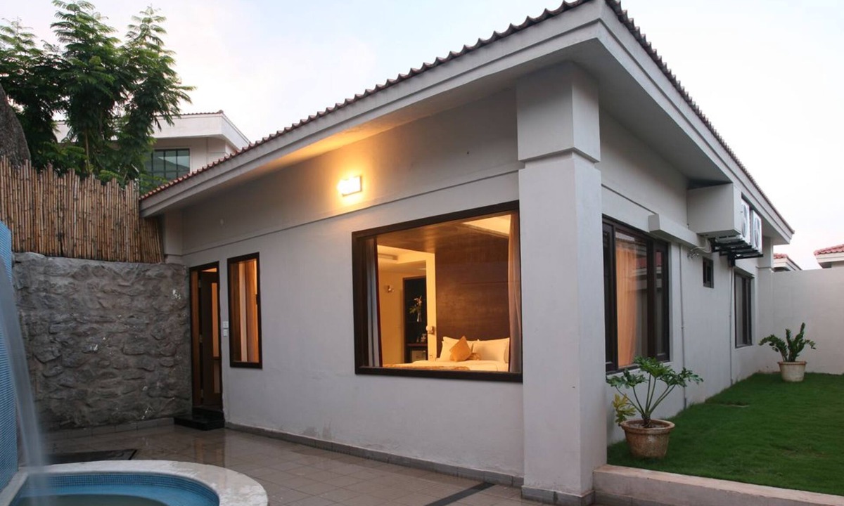 Bommaraspet Hotel | Lagoon Bay at Leonia