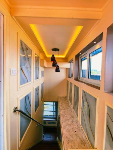 Nedumudy Hostel | Lake Park Cruise