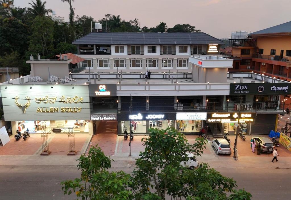 Virarajendrapet Hotel | Le Embera Hotel Rooms