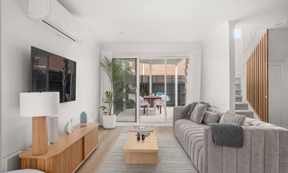 Aspendale House | Lilly Belle Coastal Retreat in Aspendale