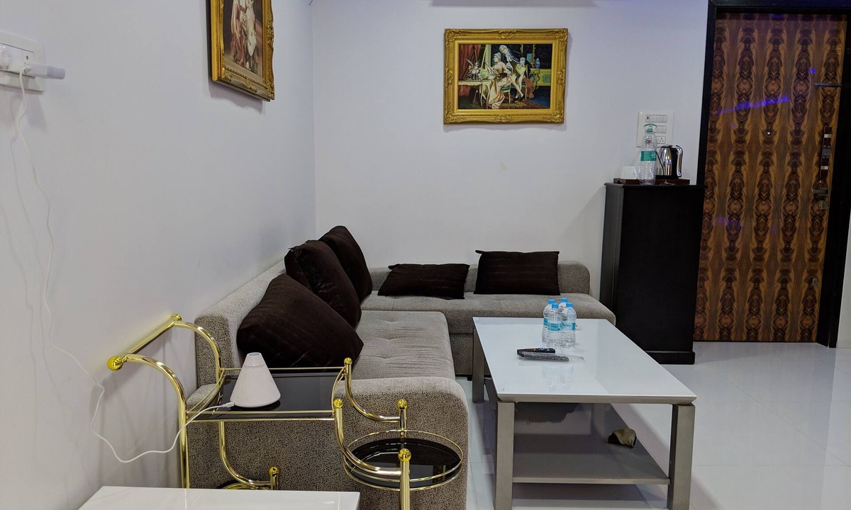 Aarey Colony Villa | Luxurious villas will all basic and a private pool