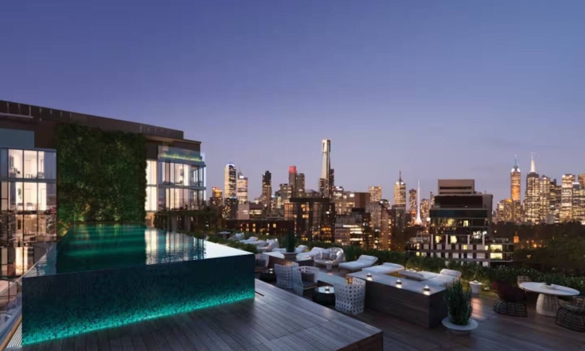 Melbourne Apartment | Luxury 2Bed 2Bath Apartment with Garden View, Gym, Pool, BBQ, Balcony Melbourne