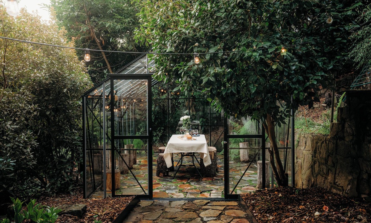Kalorama House | Luxury Treetop Escape with a Garden glasshouse