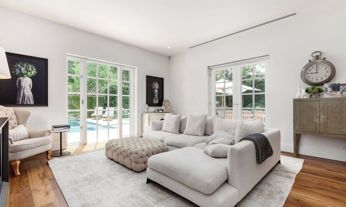 Toorak House | Luxury Villas Resort House Toorak (Heated Pool)