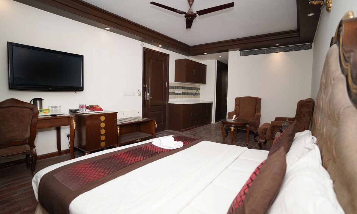 New Friends Colony Hotel | Lyf Corporate Suites. New Friends Colony