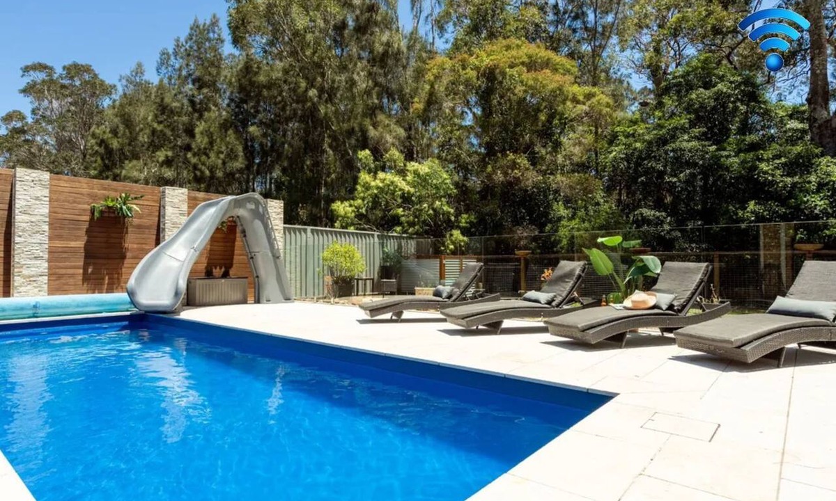 Callala Bay House | Marine Adventures – tranquil blue waters and white beaches of Jervis Bay