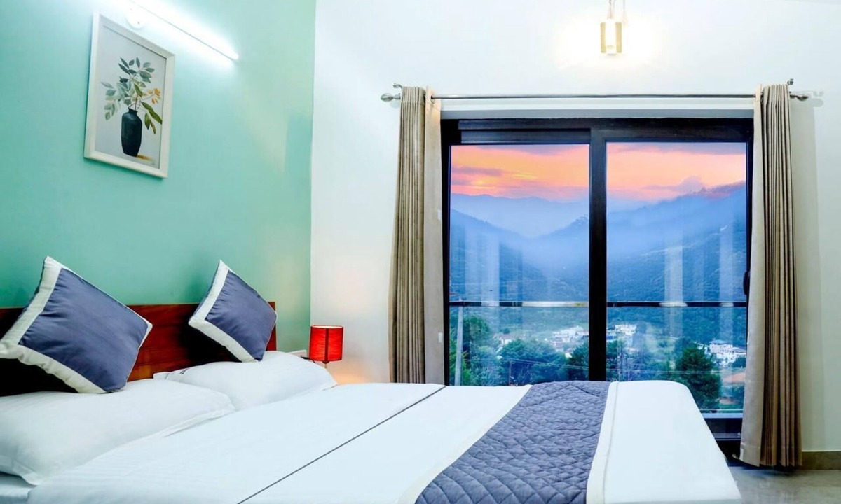 Thalayathimund Hotel | May Flower Cottage