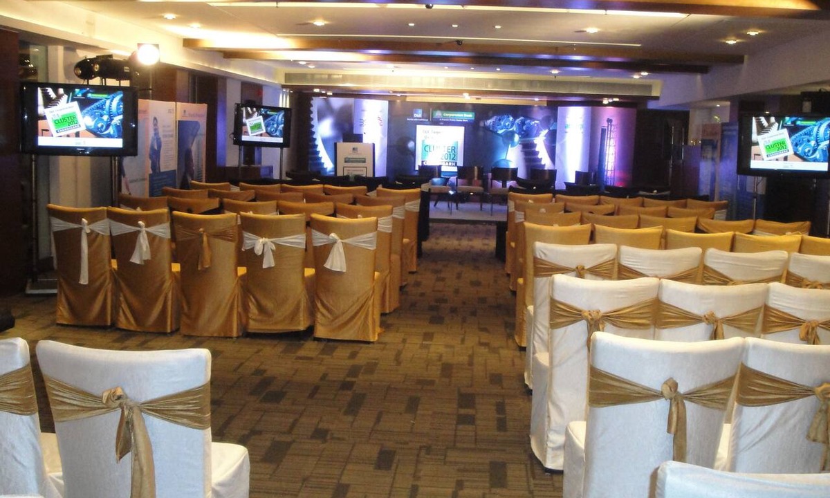 Sector 35 Hotel | Maya Hotel