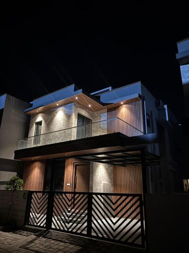 Covelong Beach House | Md Couple Stay