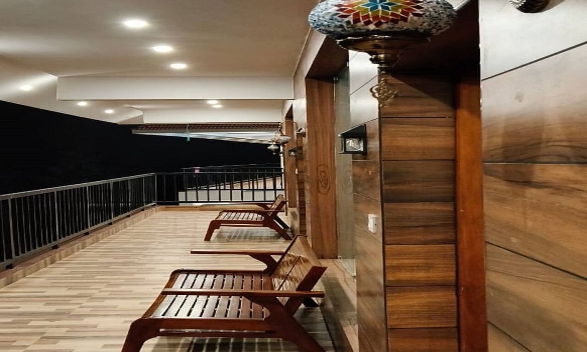 Periyur Hotel | Meenam Homestay