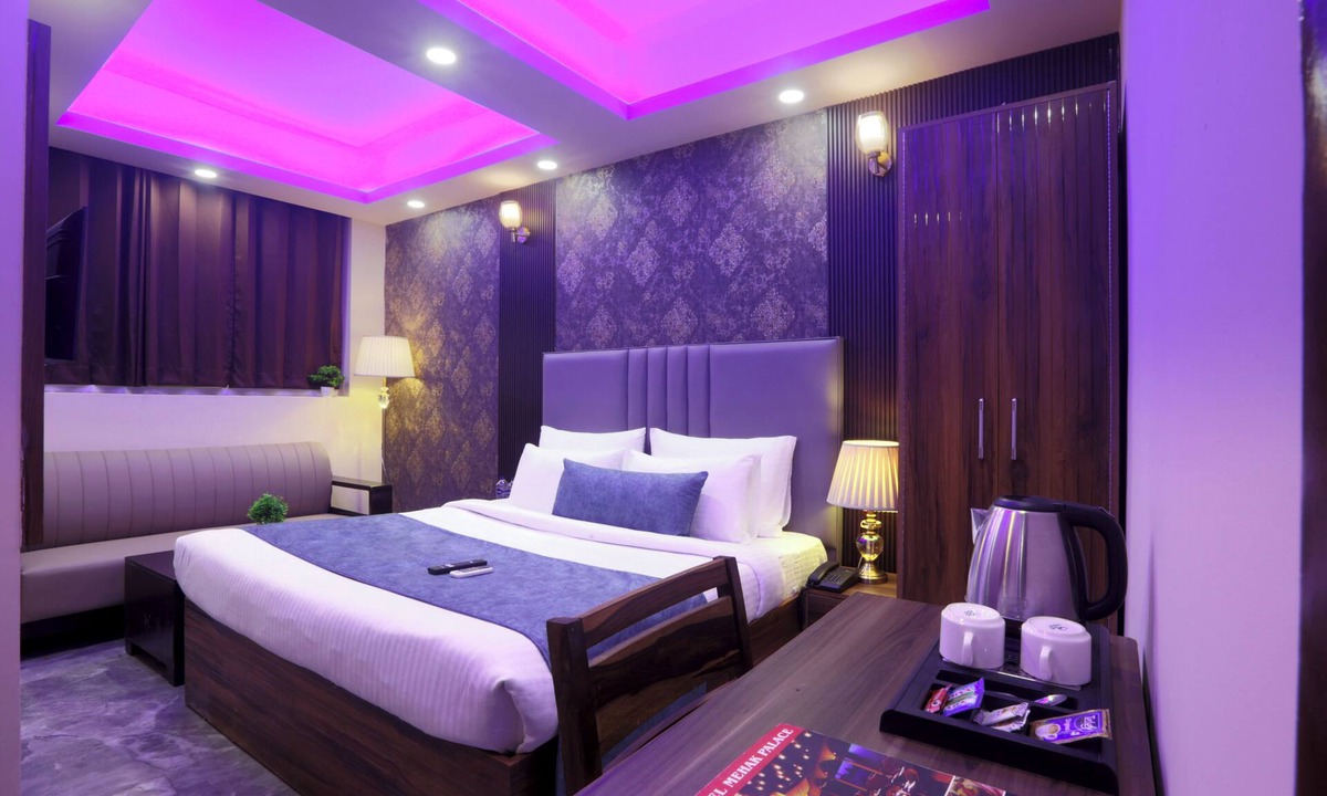 Sector 62 Hotel | Mehak Palace