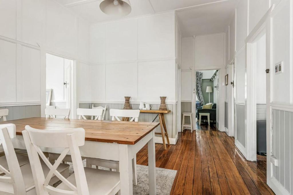 Meroo Meadow House | Meroo Meadow Magic Charming Cottage Retreat