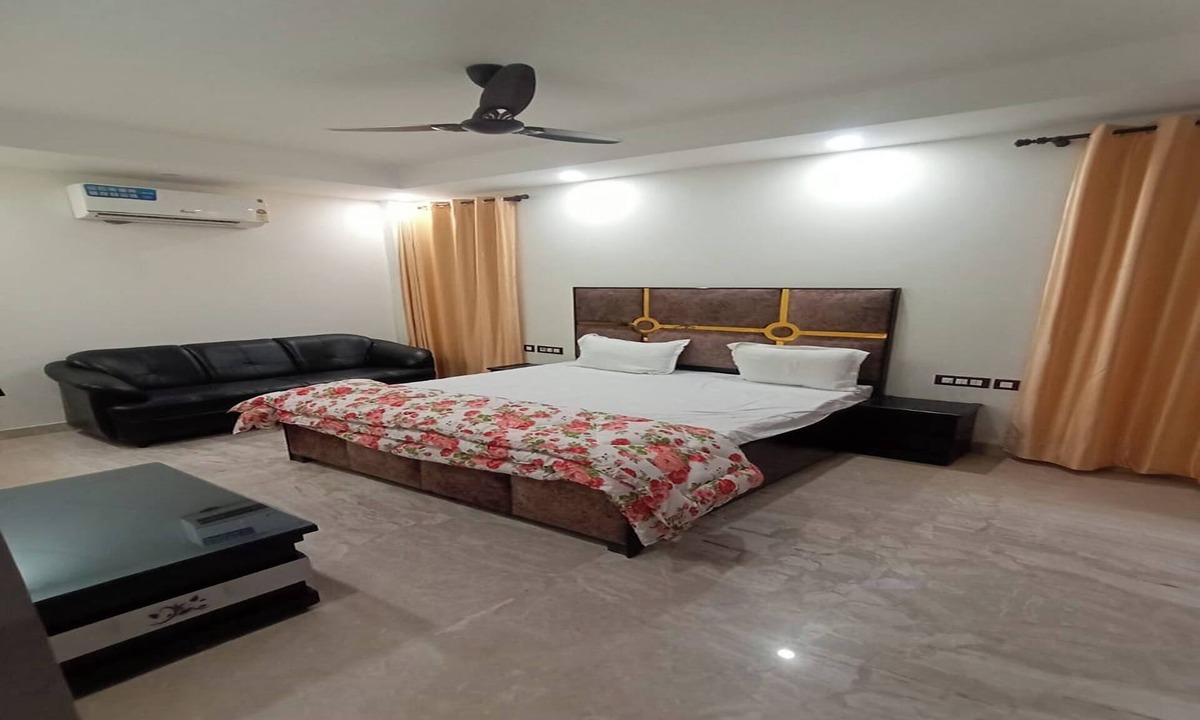 East of Kailash Hotel | Mintstar Apartment And Suites, East Of Kailash