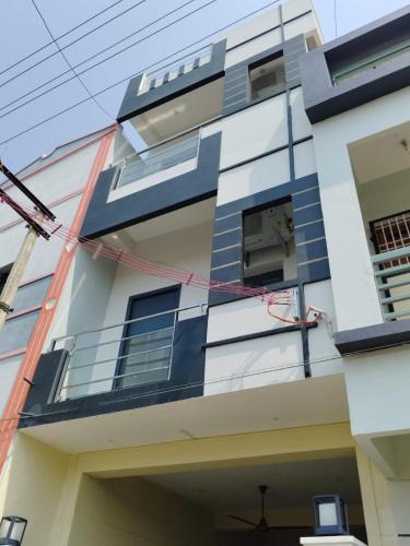 Tiruvannamalai Bed & Breakfast | Mohnish Sai Home Stay & 7 Rooms - Affordable price