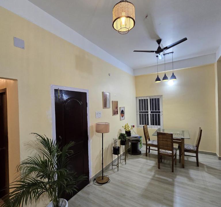 Sualkuchi House | Mong Mao Manor