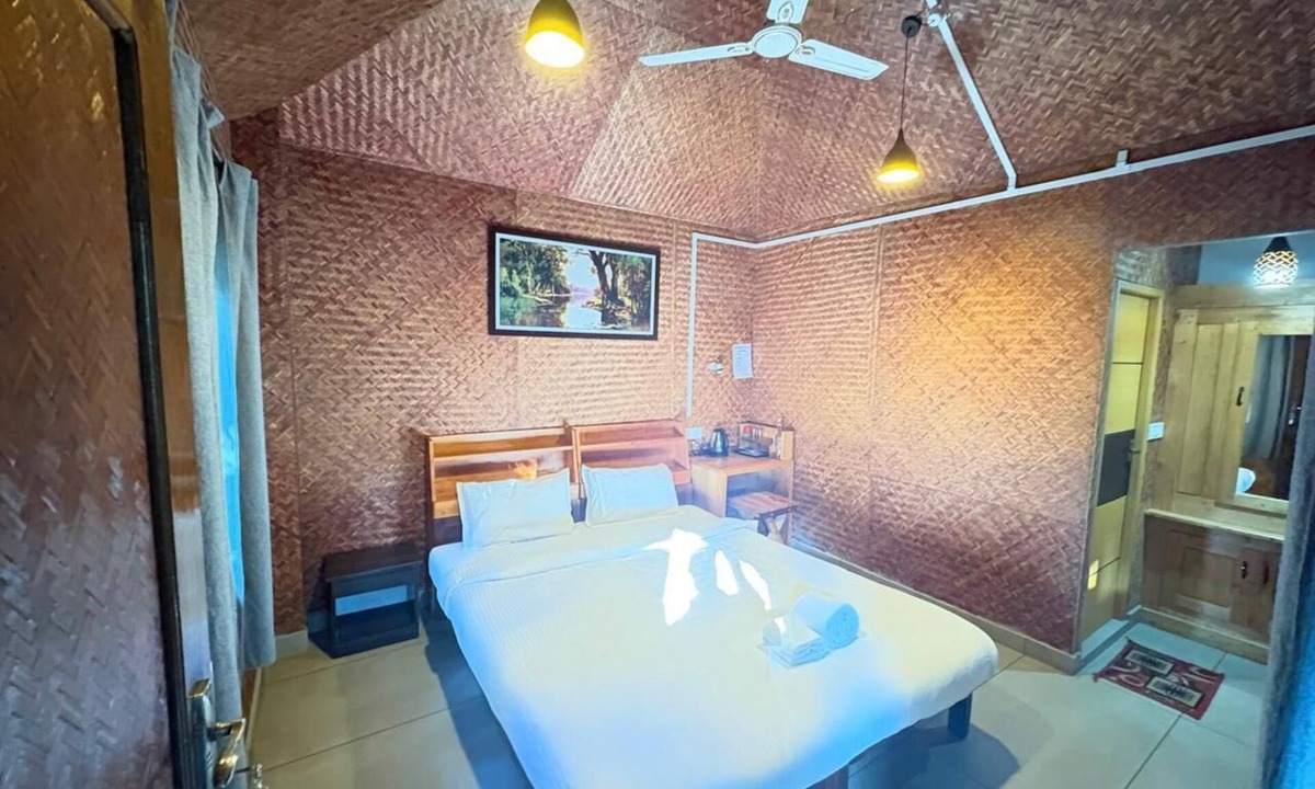 Pirmed Cabin | Monsoon Retreats by DAAN