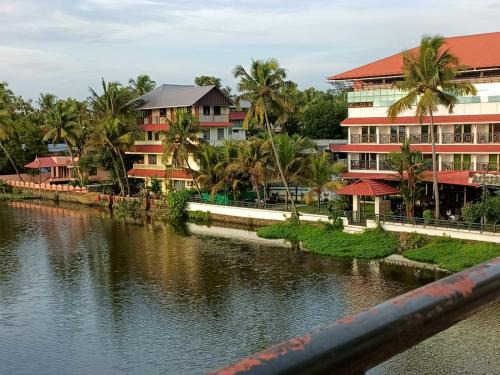 Thrippunithura Hotel | Nila home residency
