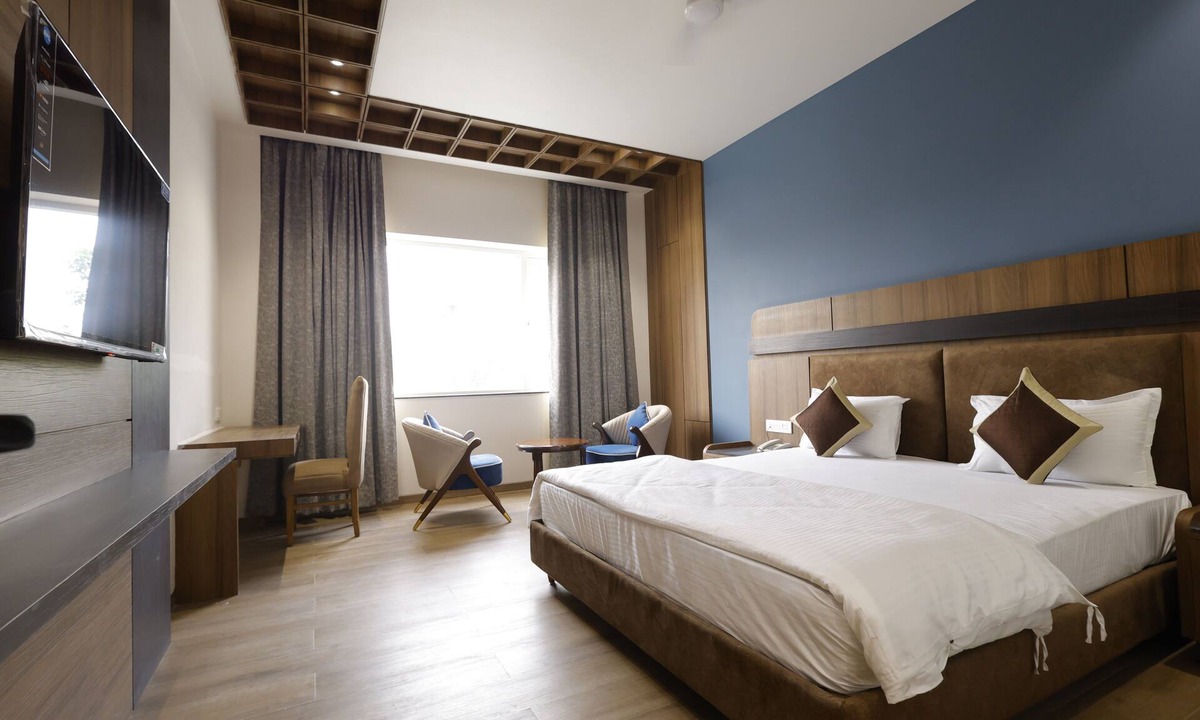 Gaya Resort | Nirvana Grand Hotel & Resort