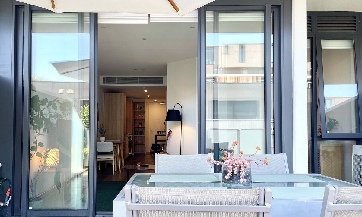 Sandringham Apartment | One-Bedroom Terrace Apt. w/Pool, Spa, Sauna & Gym