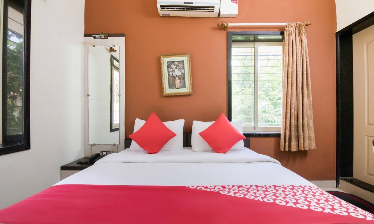 Electronics City Hotel | OYO 12737 JK Residency
