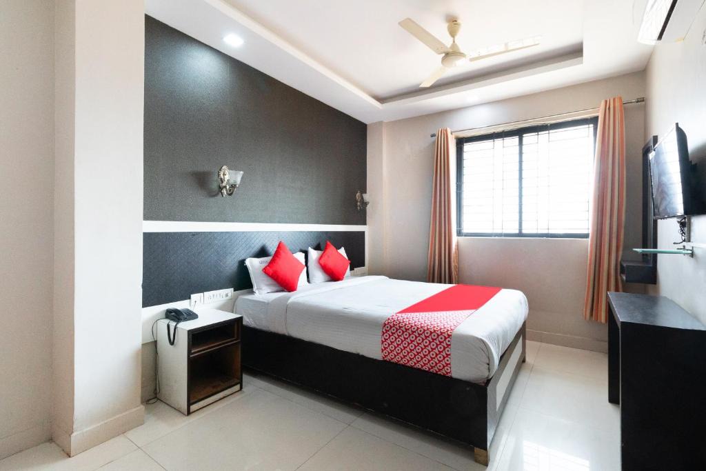 Kalasipalya Hotel | OYO 71735 Hotel Bestend