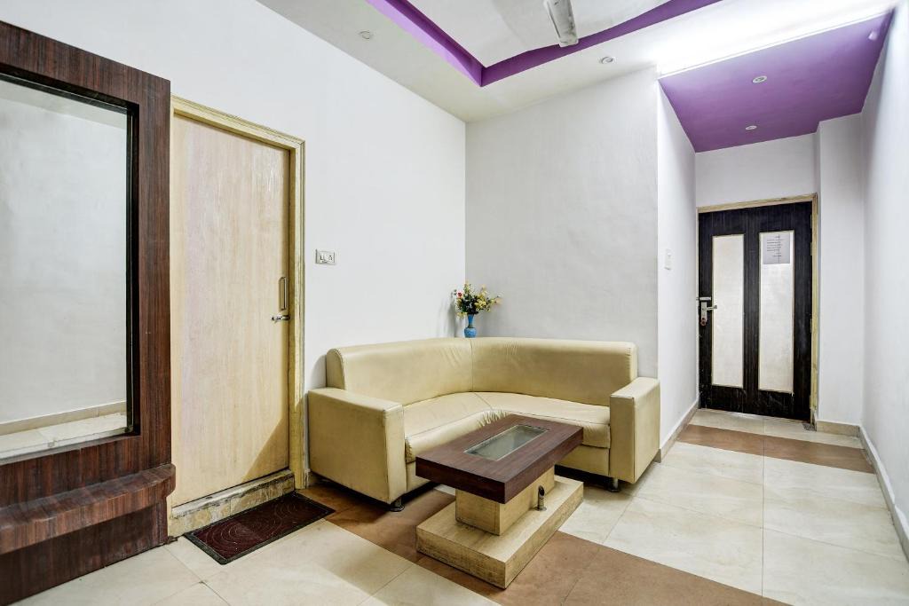 Kanpur Hotel | OYO Hotel Gagan Sagar