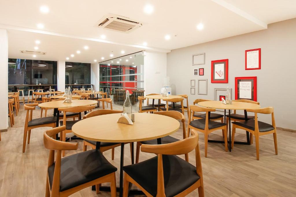 Begumpet Hotel | OYO Townhouse 164 Near ESI HOSPITAL