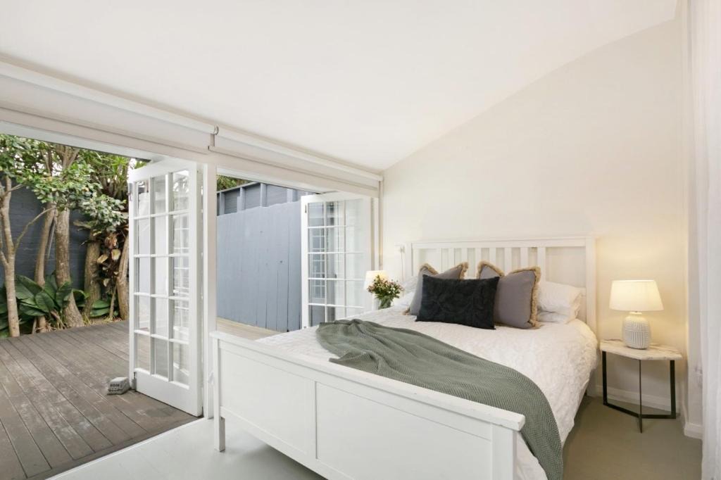 Paddington Apartment | Paddington Garden Cottage with fast Wifi
