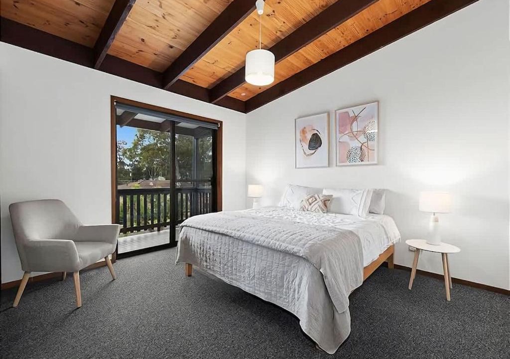 Surf Beach House | Park and Relax