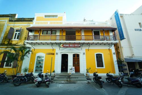 White Town House | Pearl bell Villa