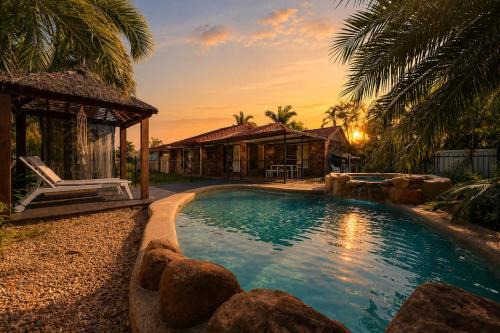 Kirwan House | Pet-Friendly 4BR Retreat with Private Pool in Townsville