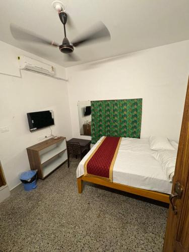 White Town Hotel | PETITe CHERIE PALACE